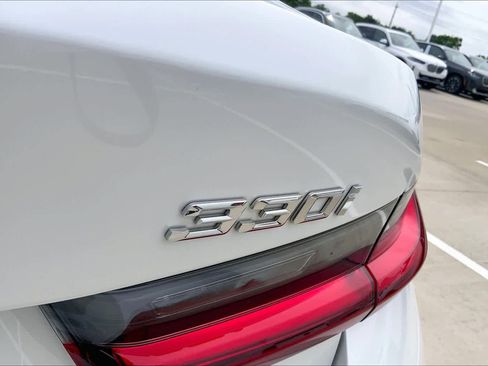 Used 2026 BMW 330i Sedan RWD image 9