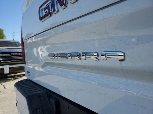 New 2026 GMC Sierra 1500 AT4 w/ AT4 Premium Package AWD/4WD image 8