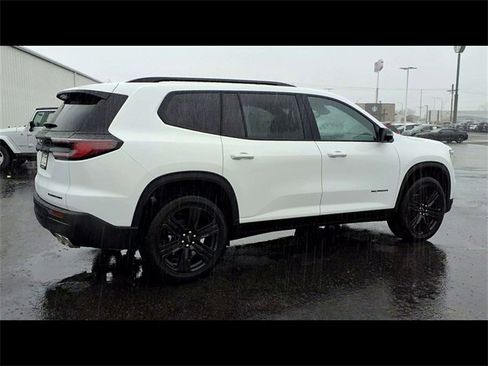 New 2026 GMC Acadia Elevation image 8