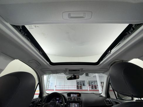 Used 2017 Subaru Forester 2.5i Touring image 23