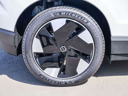 New 2026 Volvo EX30 Plus image 8