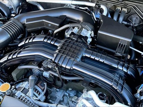 Used 2024 Subaru Crosstrek 2.0i Premium image 35