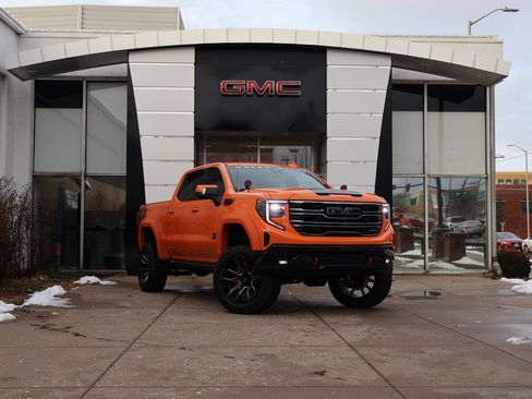 New 2025 GMC Sierra 1500 AT4 w/ AT4 Premium Package AWD/4WD image 1