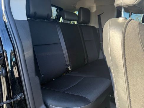 Used 2014 Toyota FJ Cruiser 4WD image 19