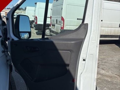 Used 2023 Ford Transit 250 Medium Roof image 11