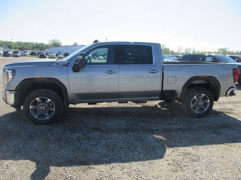 New 2026 GMC Sierra 2500 SLE w/ SLE Value Package; AWD/4WD image 10