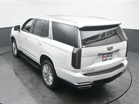 Used 2025 Cadillac Escalade Premium Luxury w/ LPO, Floor Liner Package image 45