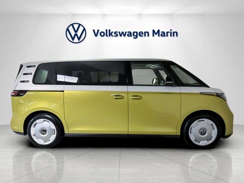 New 2025 Volkswagen ID. Buzz 1st Edition image 6