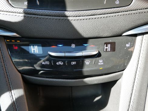 Certified 2024 Cadillac XT5 Sportv w/ LPO, Floor Liner Package image 19