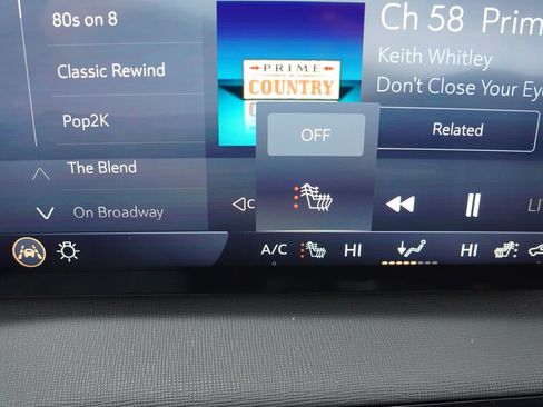 Certified 2025 Buick Enclave Sport Touring image 27