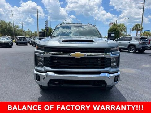 Used 2025 Chevrolet Silverado 3500 LT AWD/4WD image 2