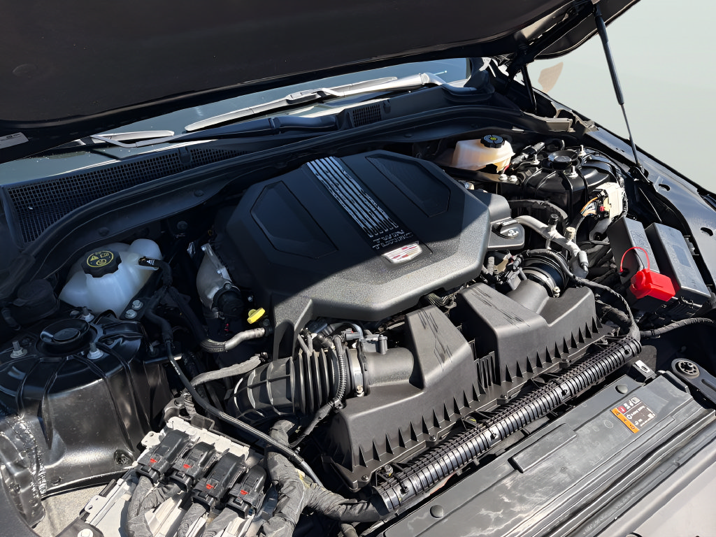Used 2023 Cadillac CT5 V w/ Premium Package RWD image 14