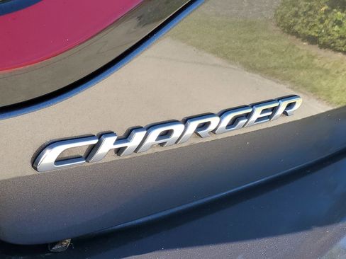 Used 2022 Dodge Charger SXT w/ Leather Interior Group image 8