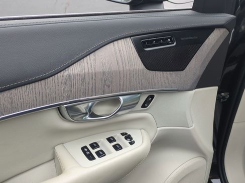 Used 2020 Volvo XC90 T6 Inscription w/ Protection Package Premier image 14