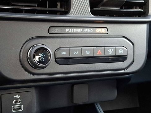 New 2025 Ford Maverick XL w/ Equipment Group 101A image 12