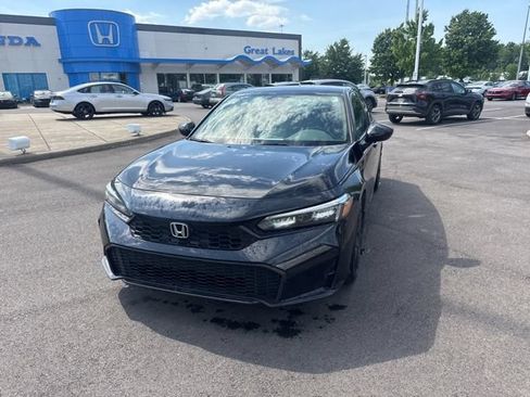 Used 2025 Honda Civic Sport image 2