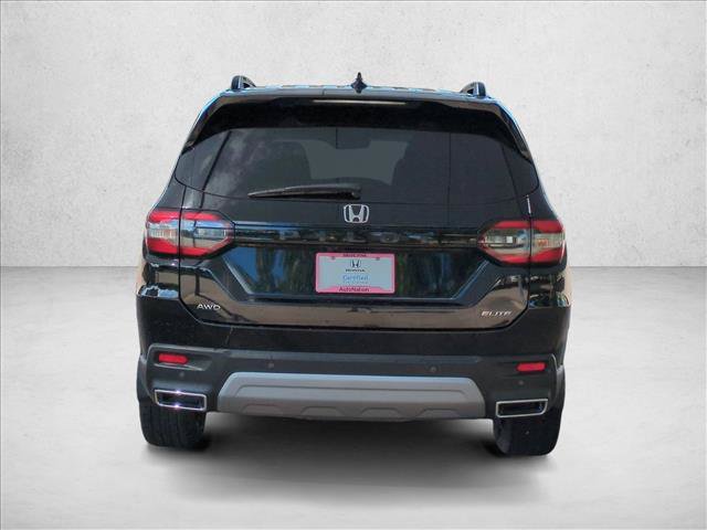 Certified 2025 Honda Pilot Elite image 7