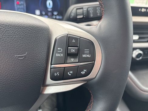 Used 2025 Ford Explorer Active image 21