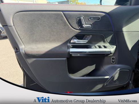 Used 2023 Mercedes-Benz GLA 250 4MATIC image 16