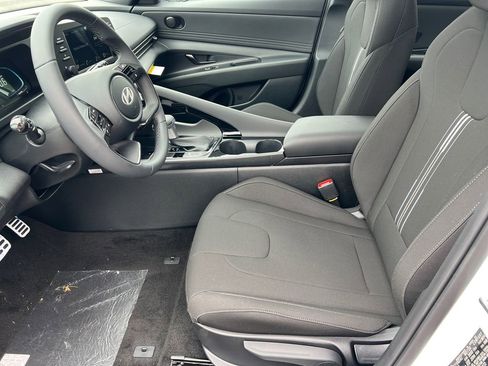 New 2026 Hyundai Elantra SEL Sport Premium FWD image 10