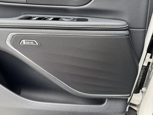 New 2026 Lincoln Nautilus Premier w/ Equipment Group 102A image 21