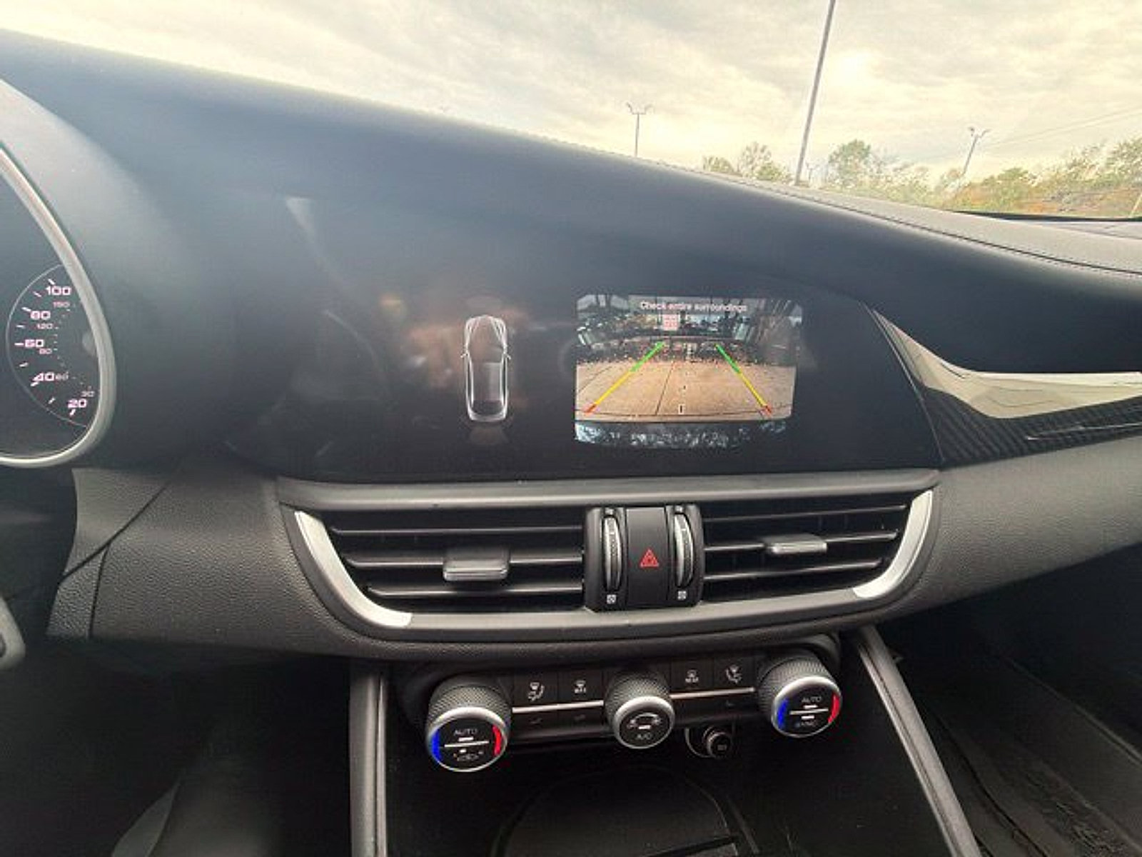 Used 2020 Alfa Romeo Giulia Quadrifoglio RWD image 26