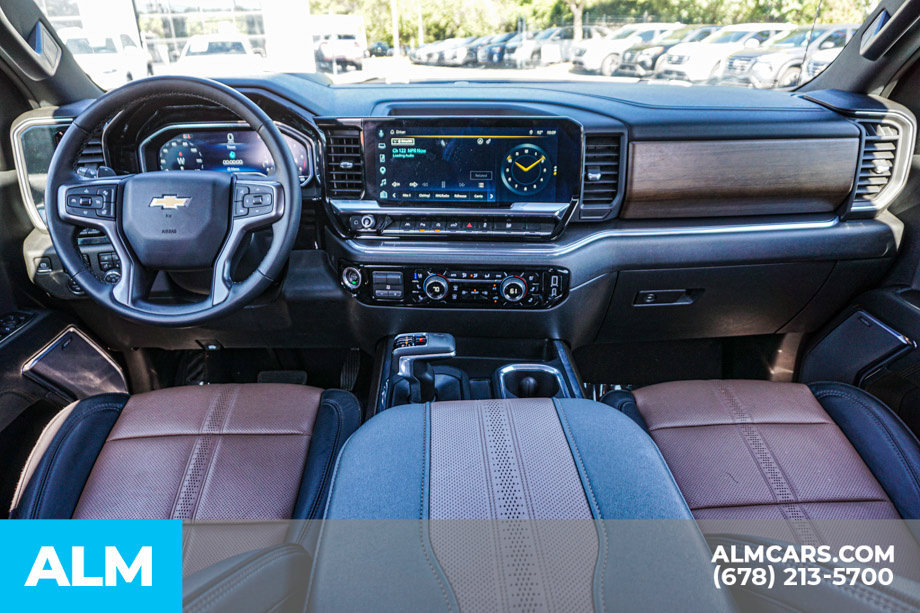 Used 2024 Chevrolet Silverado 1500 High Country w/ High Country Premium Package AWD/4WD image 27