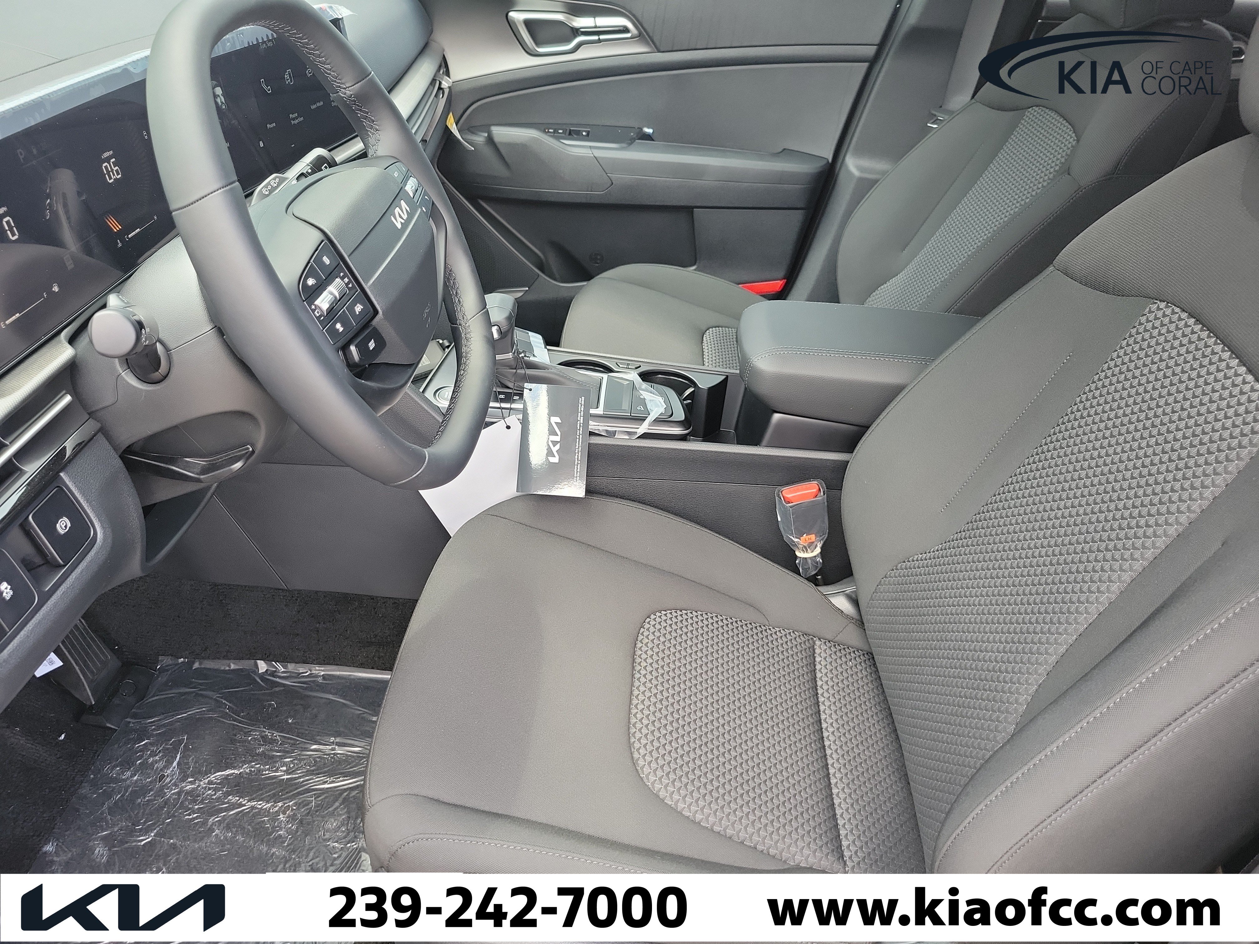 New 2026 Kia Sportage LX w/ LX Convenience Package FWD image 21