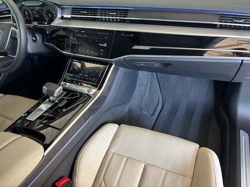 Used 2025 Audi A8 L 3.0T AWD/4WD image 24