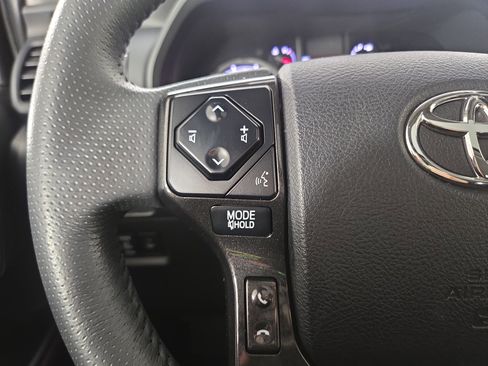 Used 2022 Toyota 4Runner TRD Off-Road Premium image 15