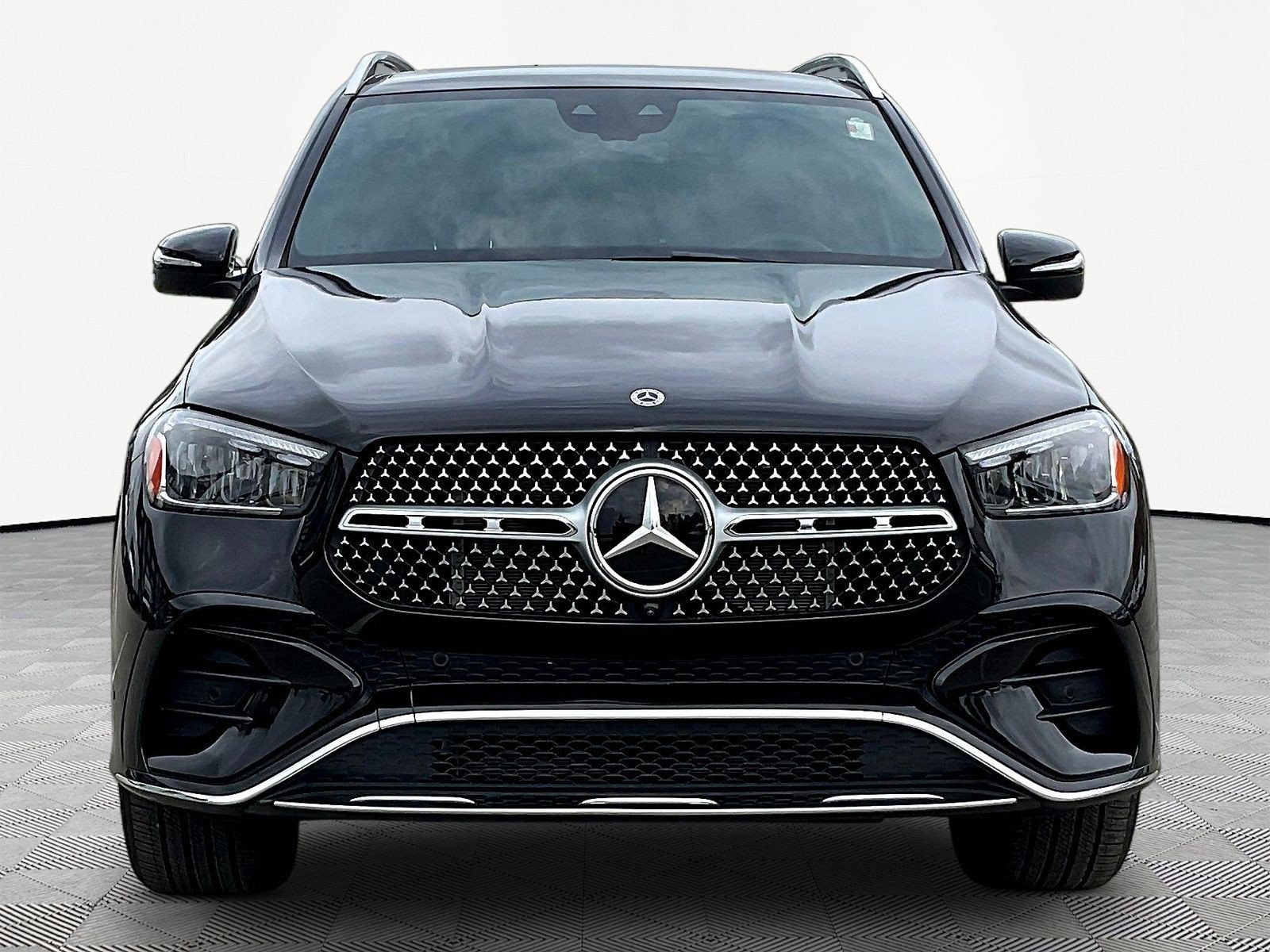 Certified 2024 Mercedes-Benz GLE 450 4MATIC image 2