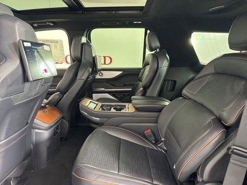 New 2025 Lincoln Navigator Black Label image 20