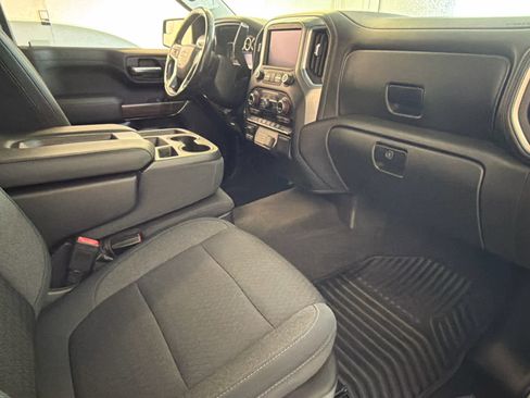 Used 2019 Chevrolet Silverado 1500 LT w/ All-Star Edition image 23