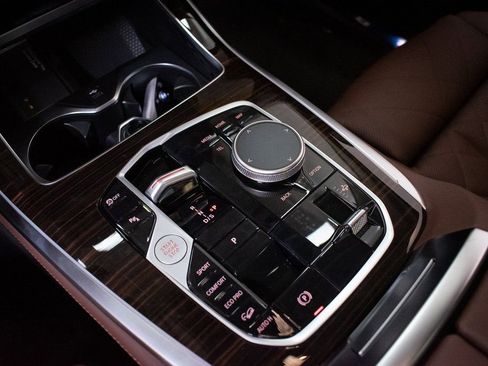 New 2026 BMW X7 xDrive40i AWD/4WD image 19