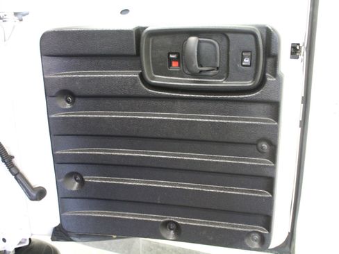 Used 2018 Chevrolet Express 2500 w/ Driver Convenience Package image 26