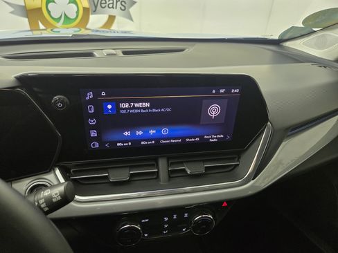 Certified 2025 Chevrolet Trax LT w/ LT Convenience Package image 19