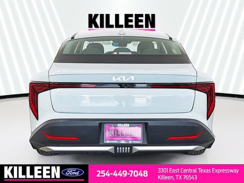 Used 2025 Kia K4 FWD image 8
