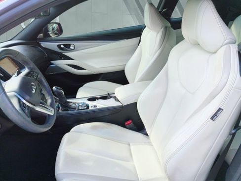 Used 2017 INFINITI Q60 Red Sport 400 RWD image 7
