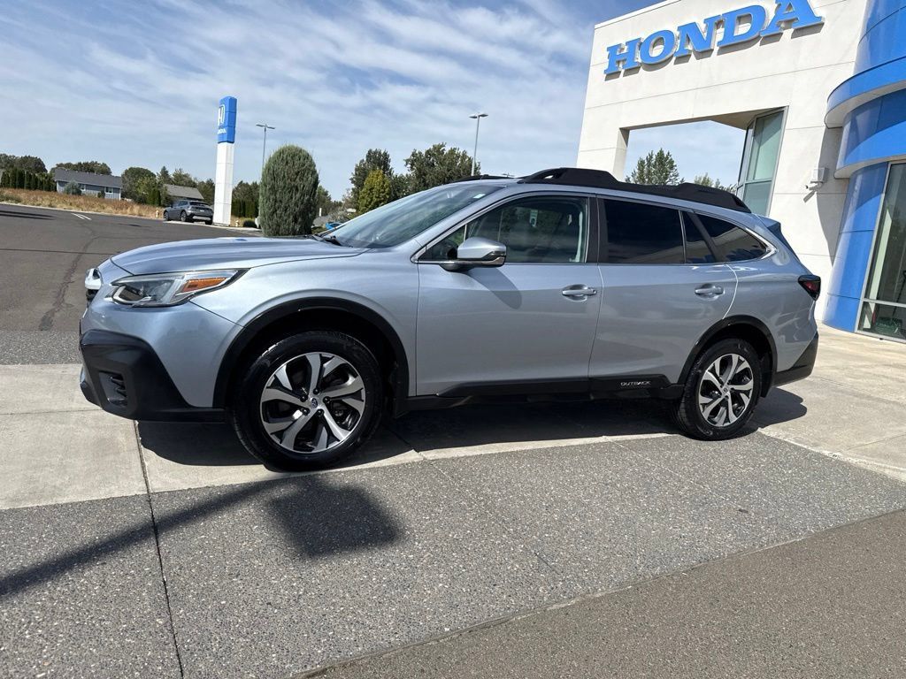 Used 2020 Subaru Outback Limited AWD/4WD image 14
