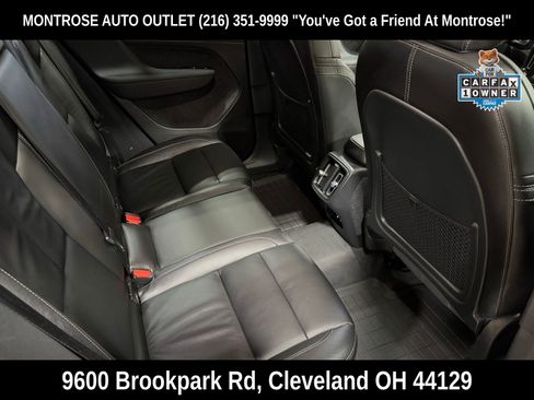 Used 2023 Volvo XC40 B5 Core image 45