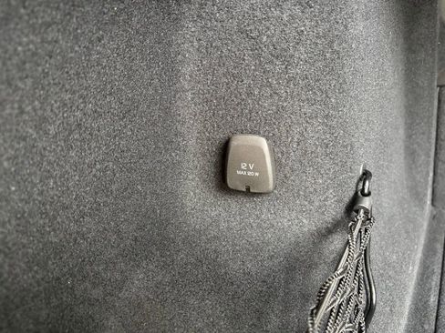 Used 2020 Volvo XC60 T5 Momentum image 27