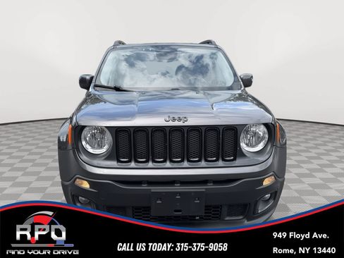 Used 2017 Jeep Renegade Altitude AWD/4WD image 13