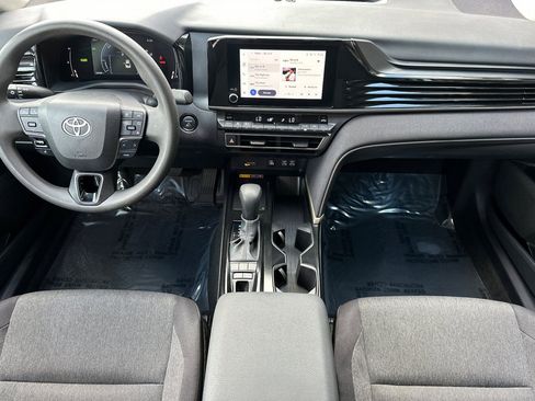 Certified 2025 Toyota Camry LE image 17
