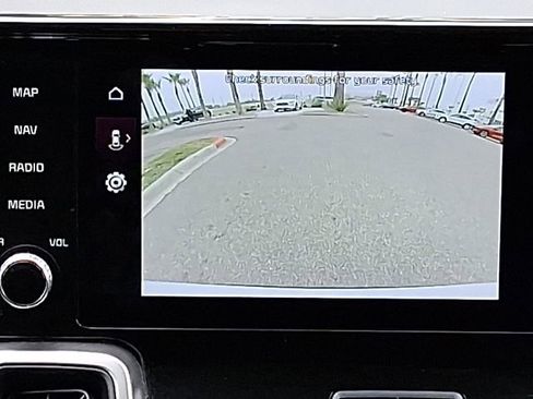 Used 2022 Kia Sorento S AWD/4WD image 13