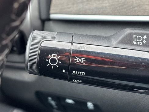 Certified 2022 Kia Sorento S w/ Panoramic Sunroof Package image 26