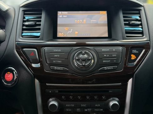 Used 2013 Nissan Pathfinder SL w/ SL Premium Pkg image 16