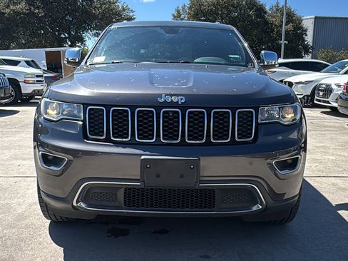 Used 2018 Jeep Grand Cherokee Limited image 2