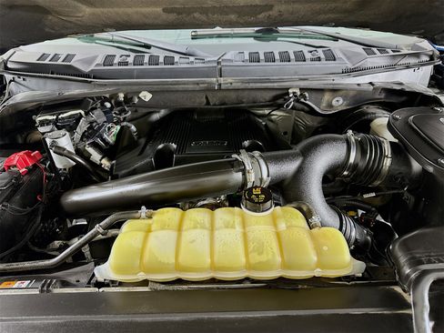 Used 2019 Ford F150 XLT w/ Equipment Group 302A Luxury image 31