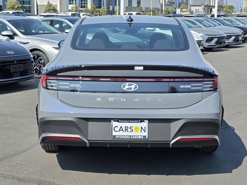 New 2025 Hyundai Sonata SE image 8
