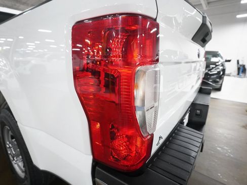 Used 2021 Ford F250 XL w/ Power Equipment Group RWD image 26
